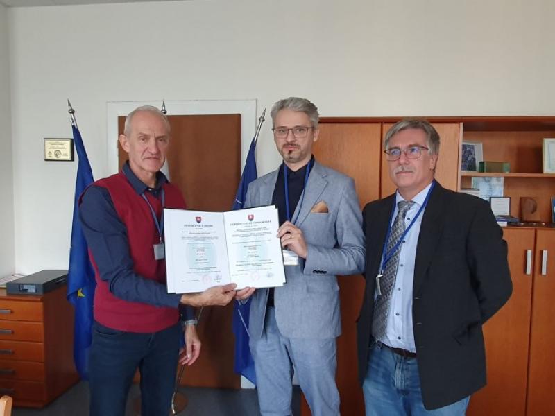 Školenie pre dodávateľov výrobkov alebo služieb na účely obrany